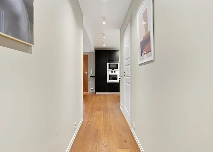 Cozy Elegant 2bedroom W/parking And View *