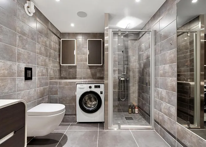 Cozy Elegant 2bedroom W/parking And View Tromsø