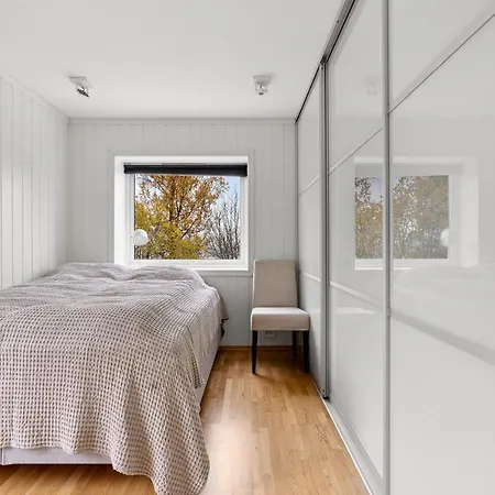 Lägenhet Cozy Elegant 2bedroom W/parking And View Tromsø